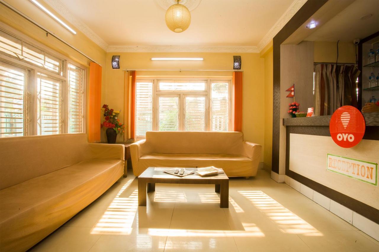 Oyo 145 Sirahali Khusbu Hotel &Lodge Kathmandu Esterno foto