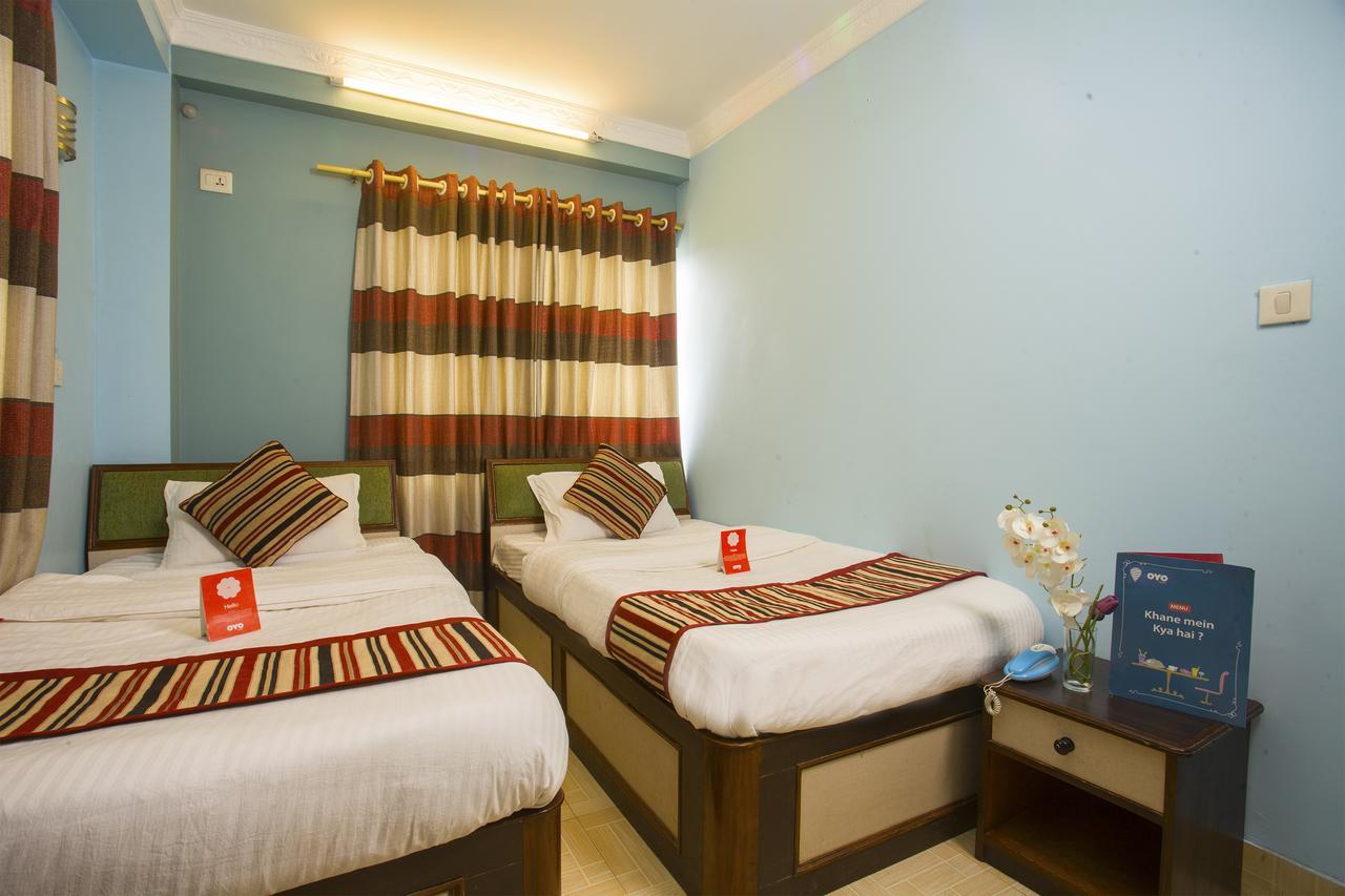 Oyo 145 Sirahali Khusbu Hotel &Lodge Kathmandu Esterno foto